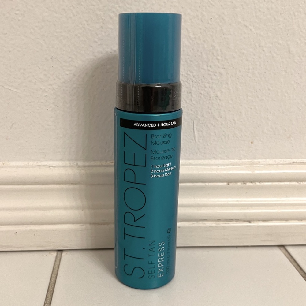 ST. TROPEZ SELF-TAN BRONZING MOUSSE